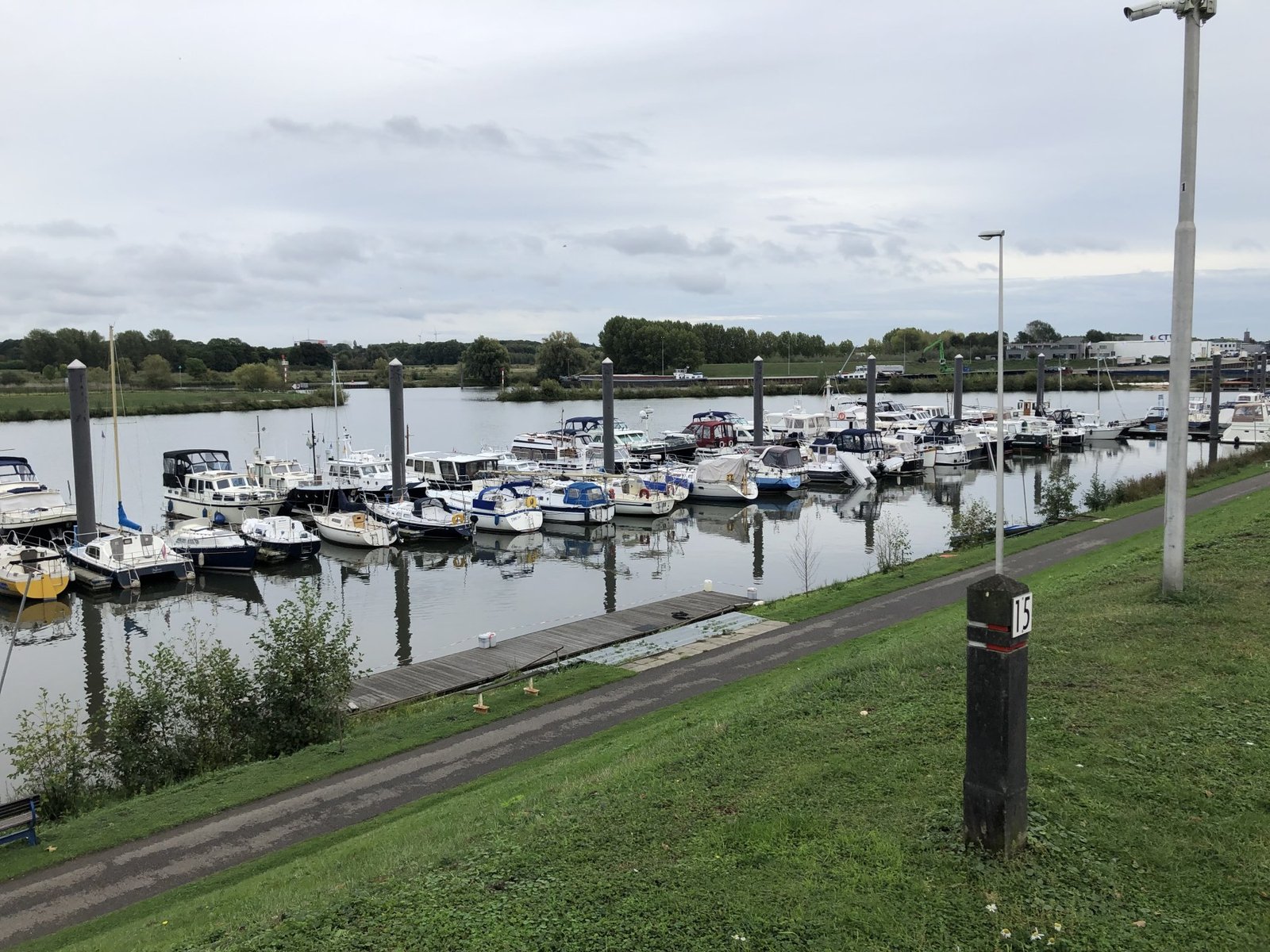 Am Yachthafen von Venlo