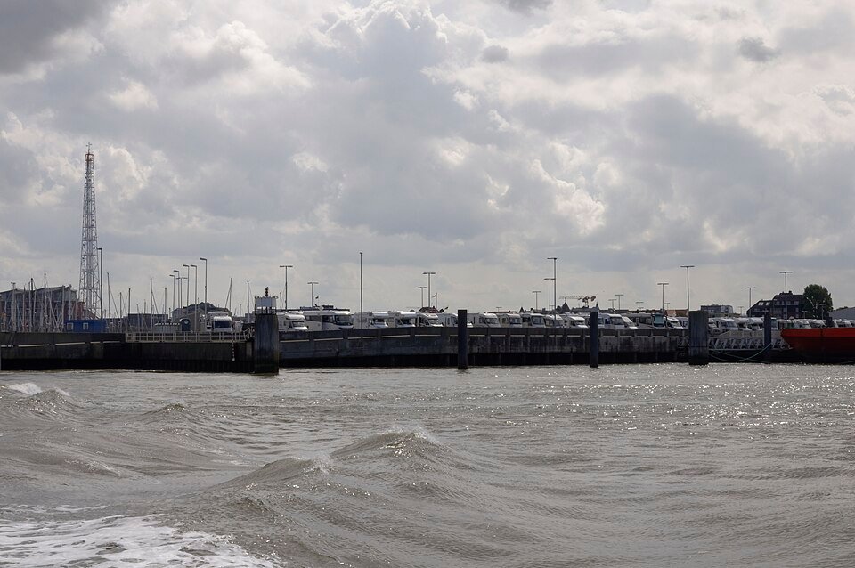 Wohnmobilstellplatz Fährhafen Cuxhaven